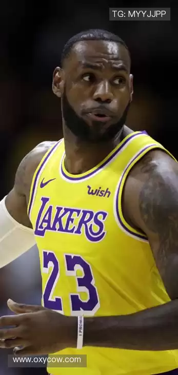 👕限量潮品，实力见证！用细节诠释你对体育的极致追求！